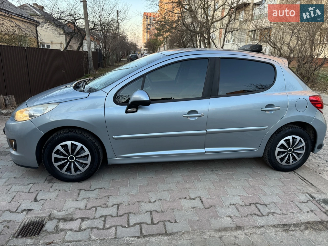 2010 Peugeot 207 - мініатюра 11