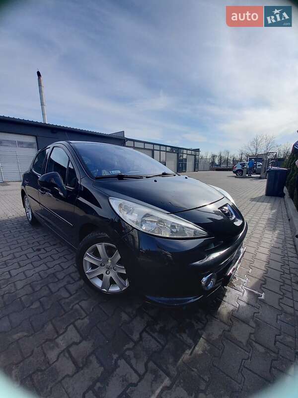 Хэтчбек Peugeot 207 2008 в Шептицькому