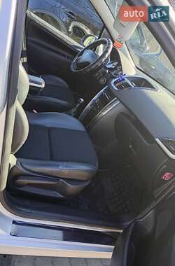 Универсал Peugeot 207 2012 в 