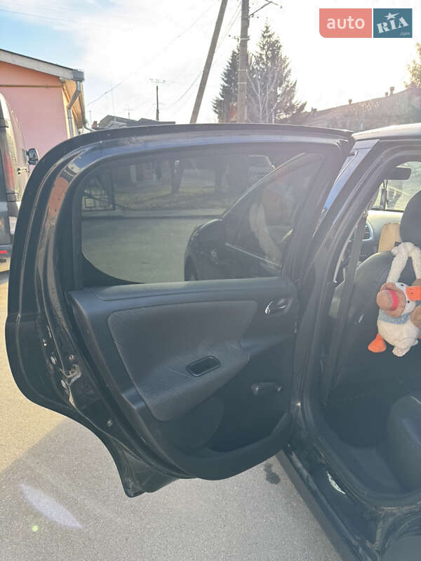 Хетчбек Peugeot 207 2007 в Немирові
