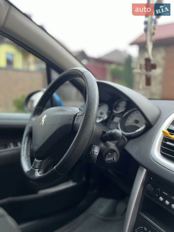 Хэтчбек Peugeot 207 2011 в Львове фото 15 Хэтчбек Peugeot 207 2011 в Львове
