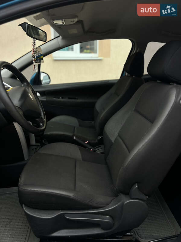 Хэтчбек Peugeot 207 2011 в Львове фото 18 Хэтчбек Peugeot 207 2011 в Львове