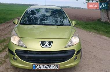 Хетчбек Peugeot 207 2008 в Києві