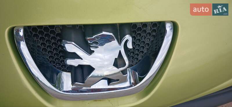Хетчбек Peugeot 207 2008 в Києві