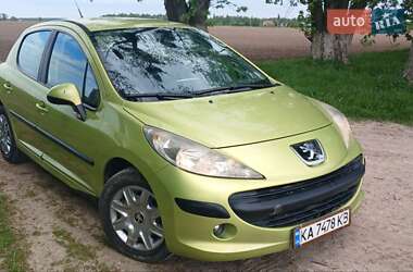 Хэтчбек Peugeot 207 2008 в 