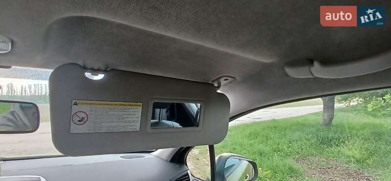 Хетчбек Peugeot 207 2008 в Києві