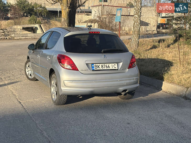 Хетчбек Peugeot 207 2009 в Вараші фото 8 Хетчбек Peugeot 207 2009 в Вараші