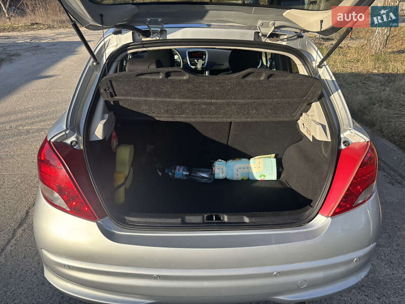 Хетчбек Peugeot 207 2009 в Вараші фото 19 Хетчбек Peugeot 207 2009 в Вараші