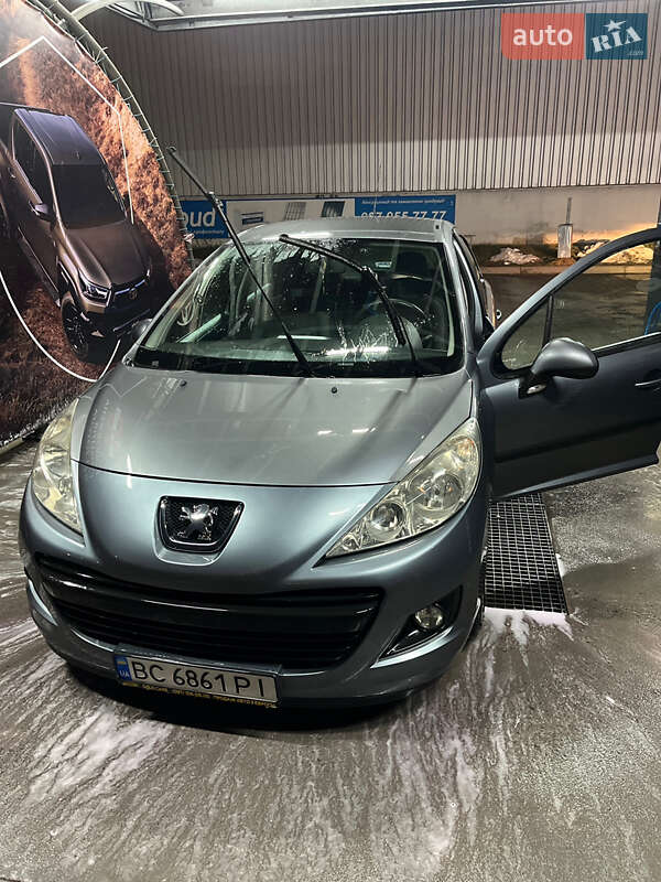Peugeot 207 2009