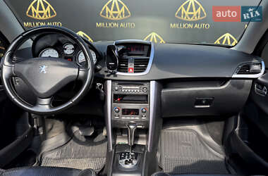 Кабриолет Peugeot 207 2007 в 
