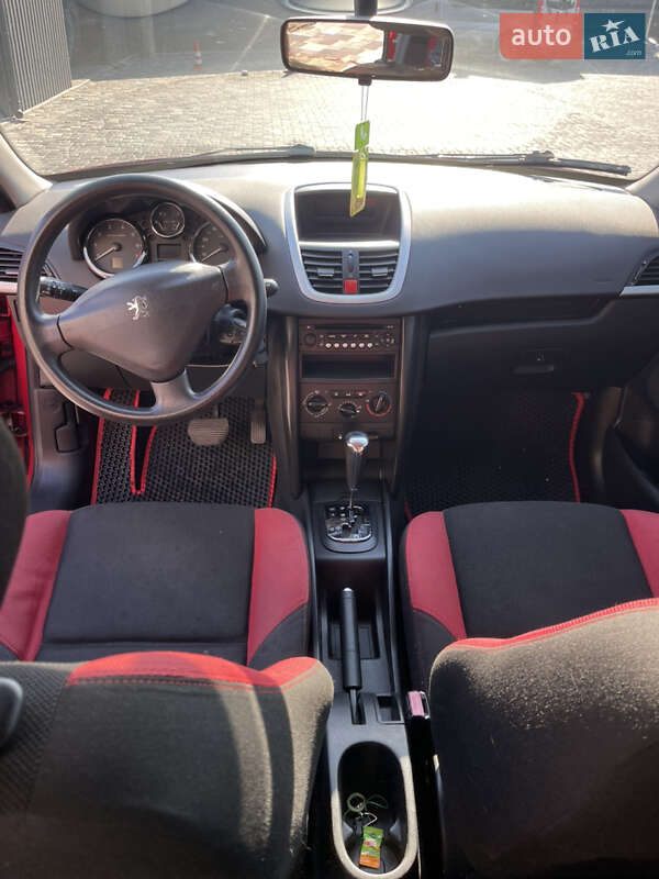 Хетчбек Peugeot 207 2007 в Миколаєві