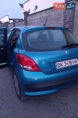 Хетчбек Peugeot 207 2012 в 