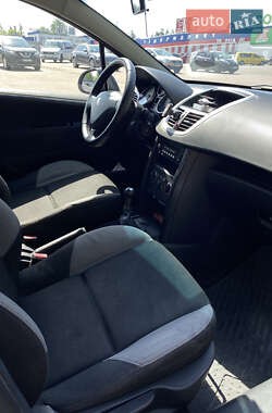 Хетчбек Peugeot 207 2007 в 