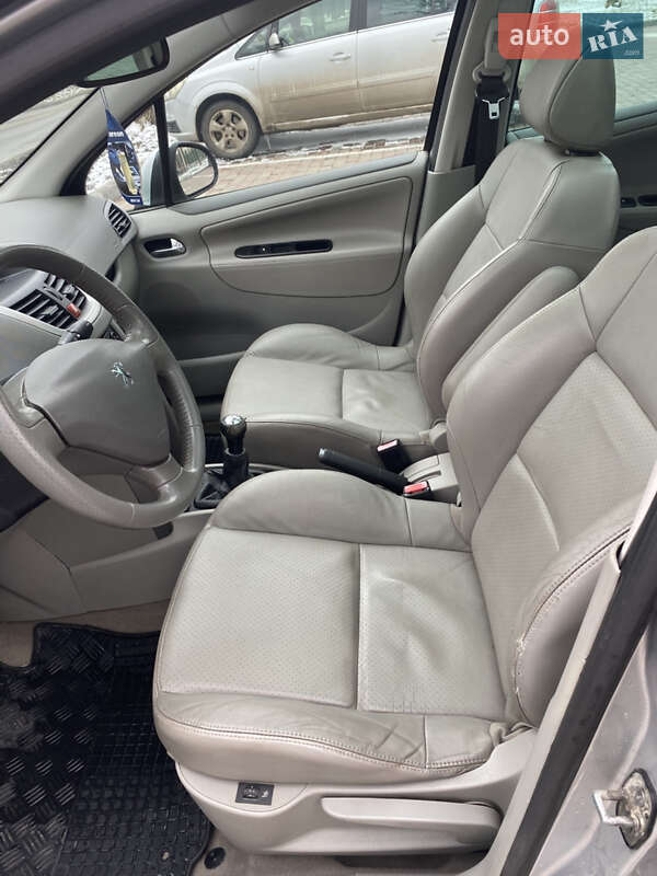 Універсал Peugeot 207 2010 в Кропивницькому