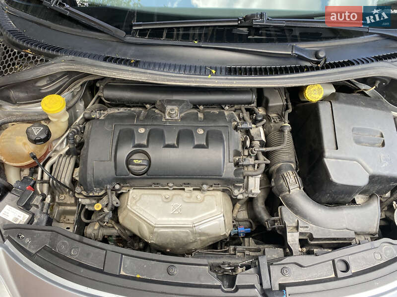 Універсал Peugeot 207 2010 в Кропивницькому