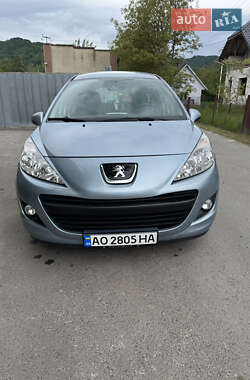 Универсал Peugeot 207 2011 в Тячеве