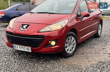 Хетчбек Peugeot 207 2010 в 
