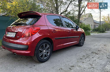 Хэтчбек Peugeot 207 2007 в 