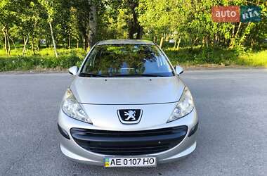 Хэтчбек Peugeot 207 2008 в Днепре