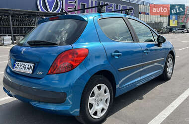 Хетчбек Peugeot 207 2009 в 