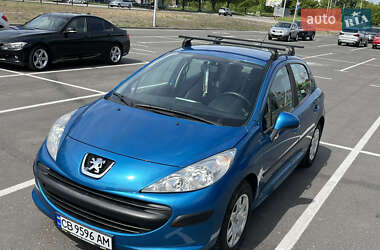 Хетчбек Peugeot 207 2009 в 