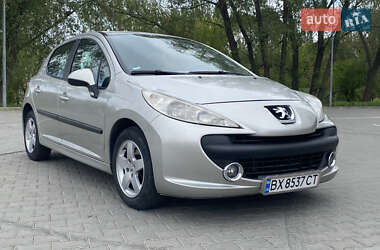 Хетчбек Peugeot 207 2007 в 