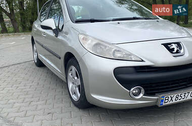 Хетчбек Peugeot 207 2007 в 