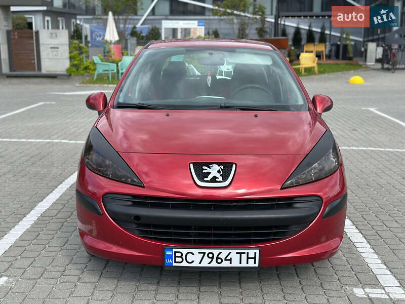 Хэтчбек Peugeot 207 2006 в Львове