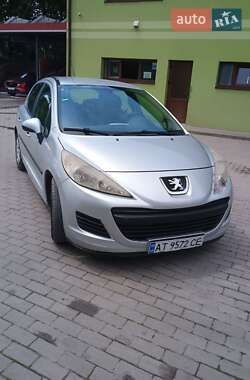 Хэтчбек Peugeot 207 2009 в Богородчанах