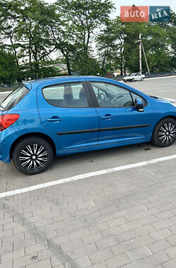 Хэтчбек Peugeot 207 2008 в 