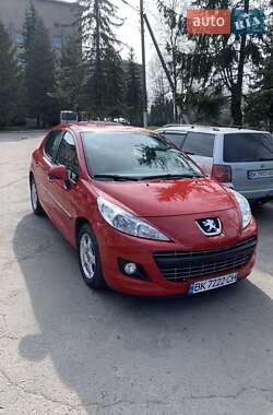 Хетчбек Peugeot 207 2011 в Дубні