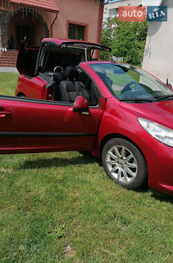 Кабриолет Peugeot 207 2007 в 