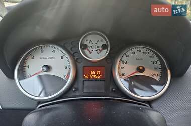 Хэтчбек Peugeot 207 2009 в 
