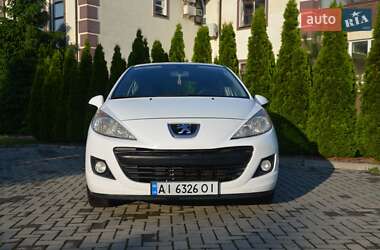 Хэтчбек Peugeot 207 2012 в Петропавловской Борщаговке