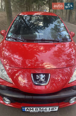Хэтчбек Peugeot 207 2008 в 