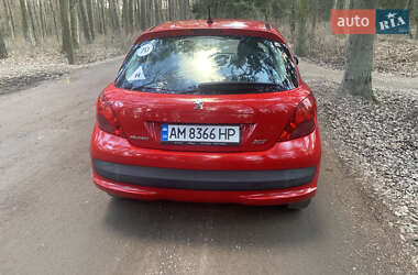 Хэтчбек Peugeot 207 2008 в 