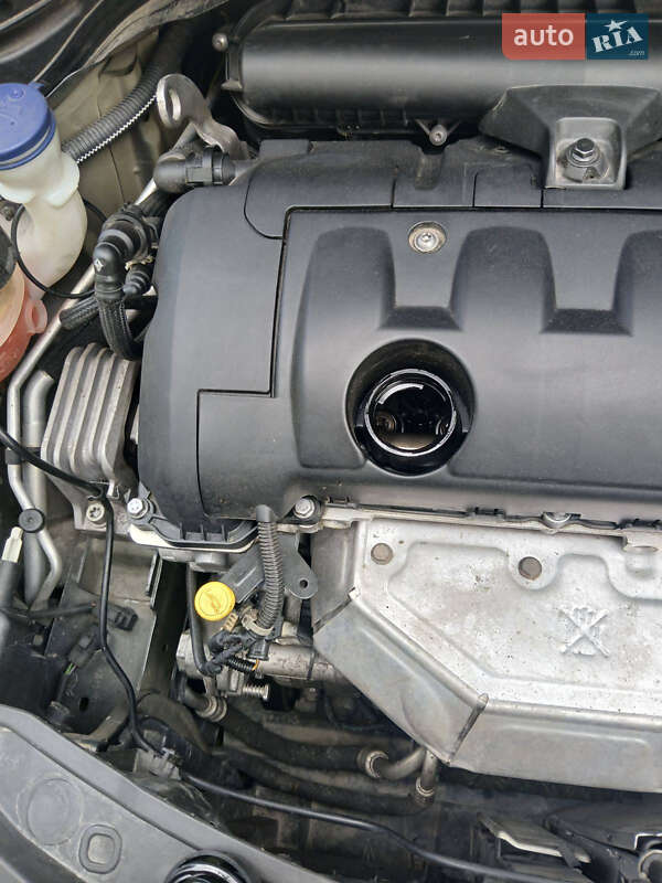 Универсал Peugeot 207 2012 в Надворной