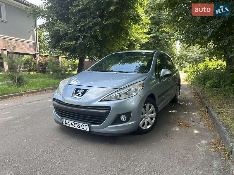 Peugeot 207 2010