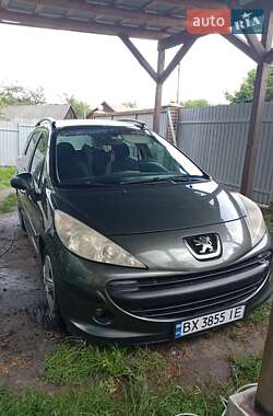 Универсал Peugeot 207 2008 в Полонном