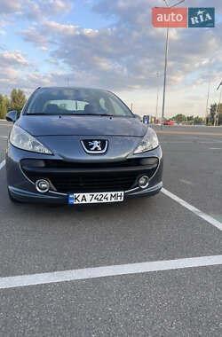 Хэтчбек Peugeot 207 2008 в 