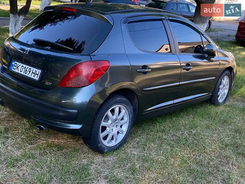 Peugeot 207