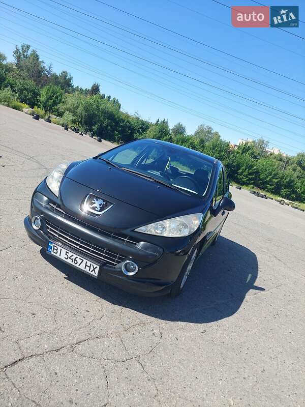 Хэтчбек Peugeot 207 2007 в Полтаве
