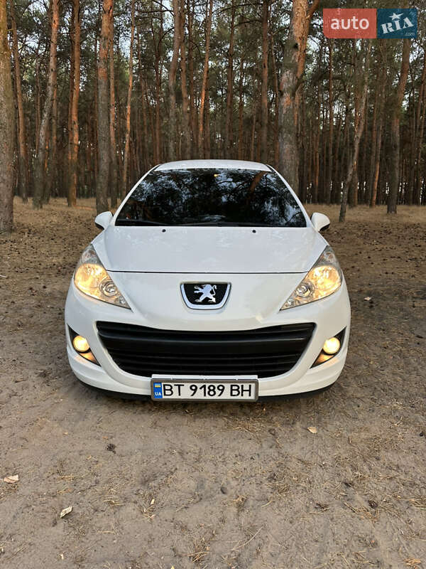 Универсал Peugeot 207 2010 в Николаеве