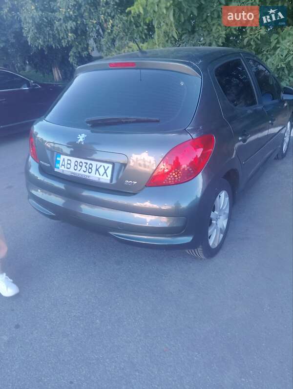 Хетчбек Peugeot 207 2006 в Вінниці