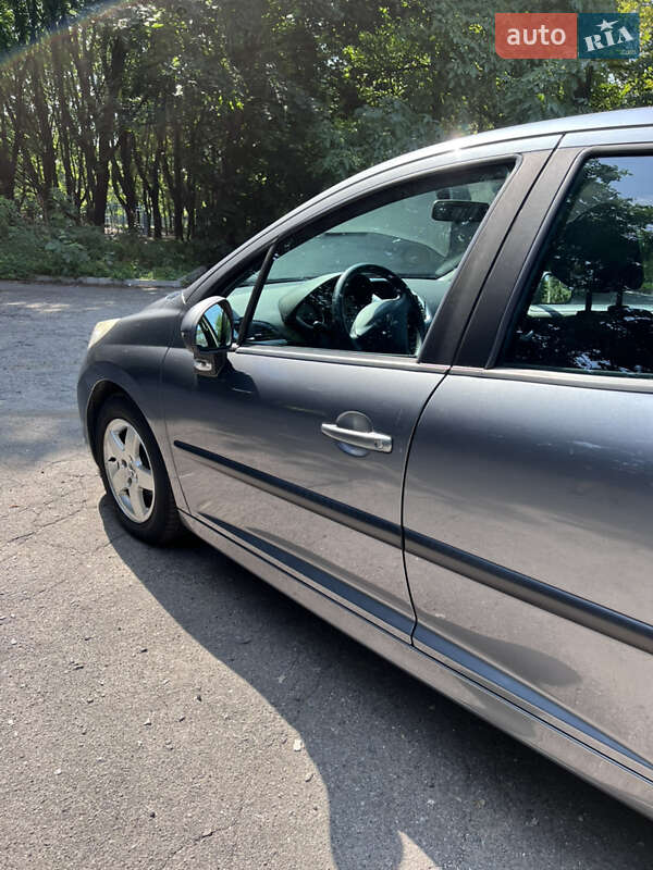 Хетчбек Peugeot 207 2009 в Вінниці