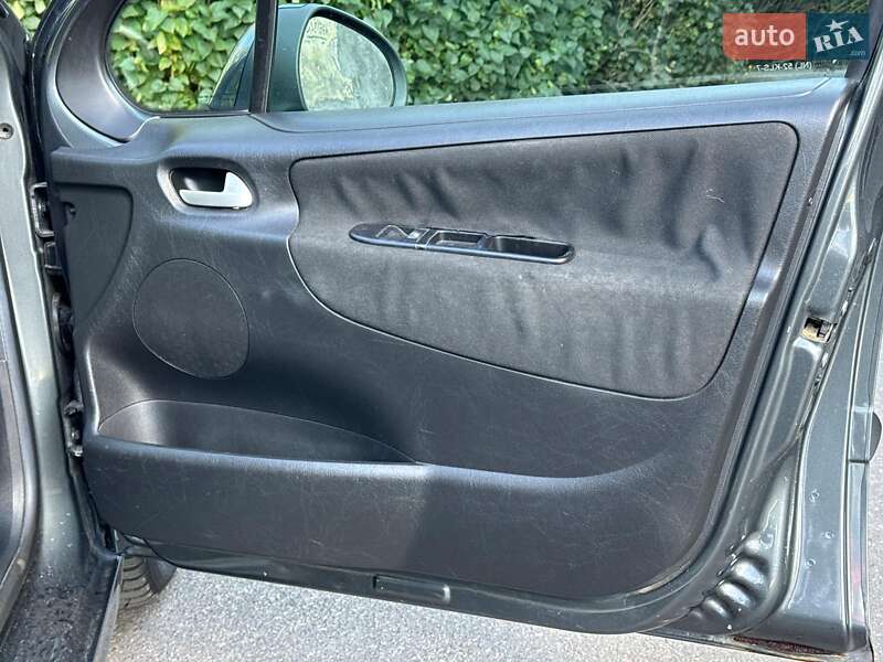 Универсал Peugeot 207 2009 в Виннице