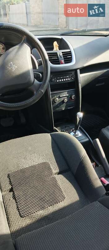 Peugeot 207 2010