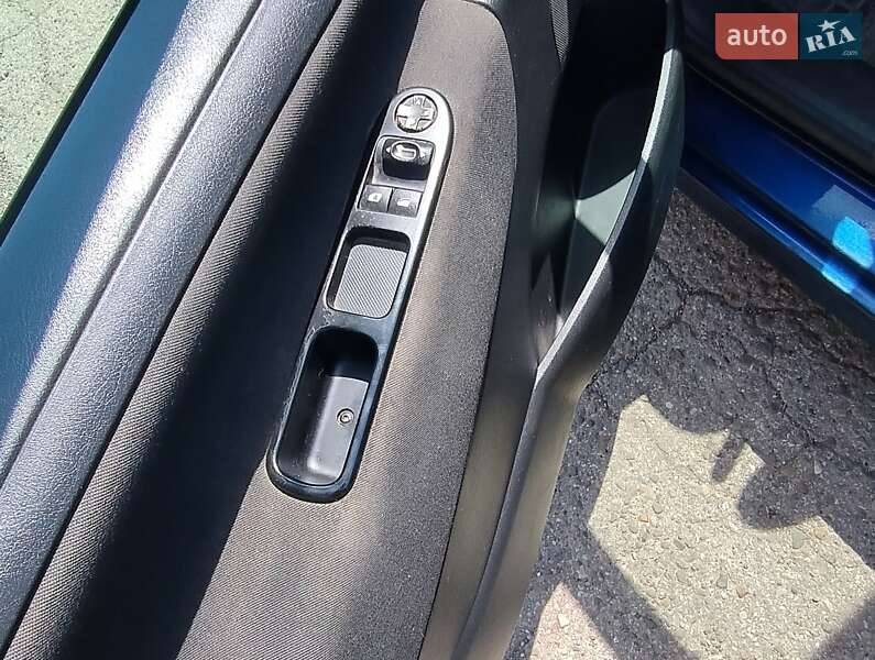 Універсал Peugeot 207 2008 в Чернівцях