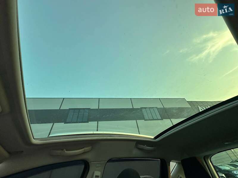 Универсал Peugeot 207 2010 в Львове