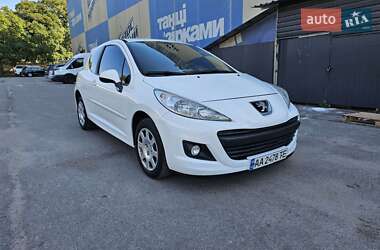 Хетчбек Peugeot 207 2011 в Києві